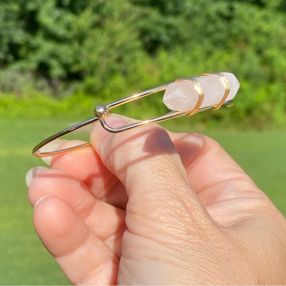 Genuine Rose Quartz hexagon gold tone bracelet - Picture 12 of 13
